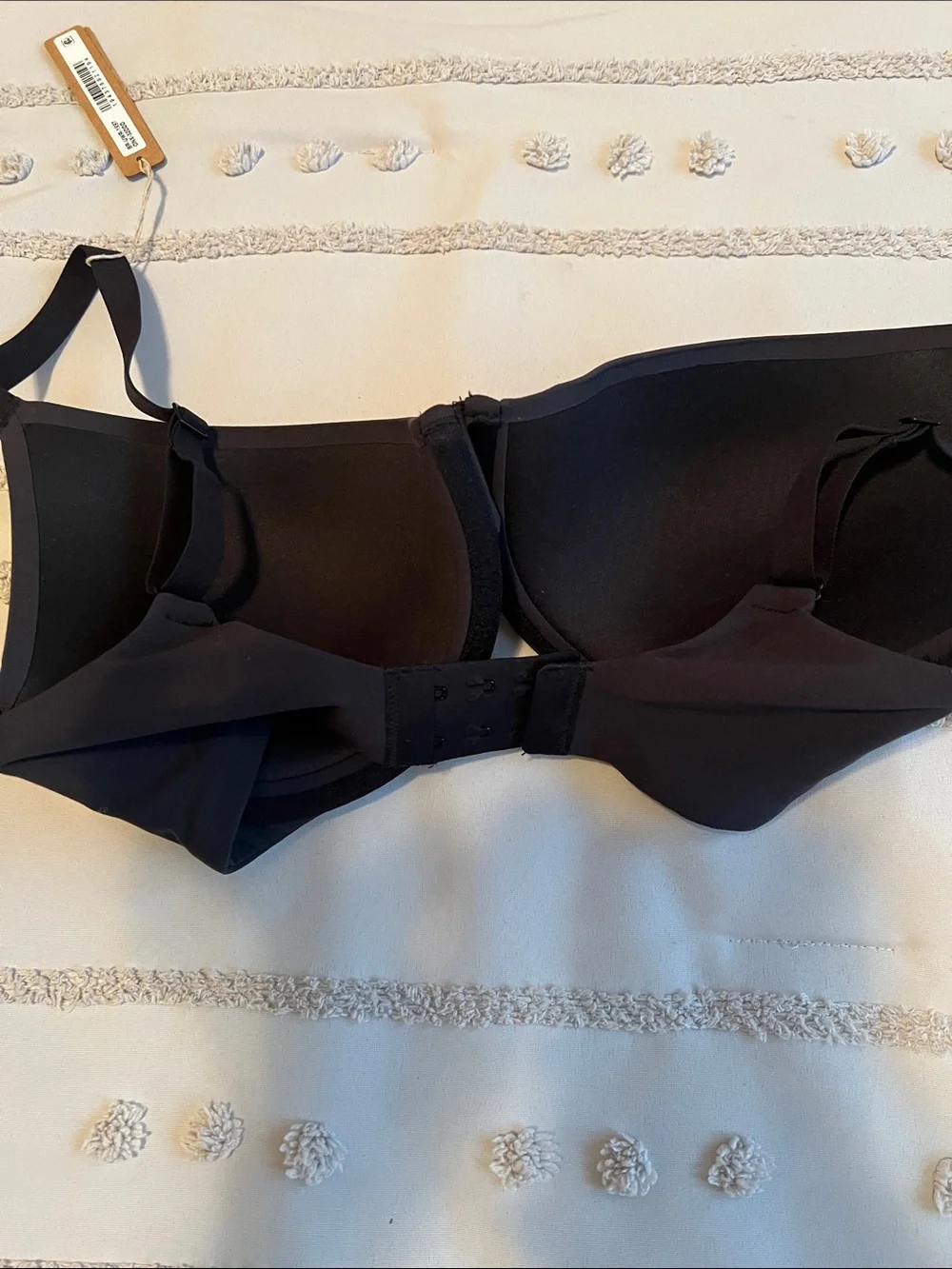 SKIMS Black Molded Underwire Bra - Picture 3 of 3